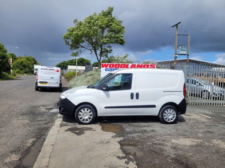 2016 ON 16 PLATE VAUXHALL COMBO 2300 L1HI CDTI SWB DIESEL CREW VAN NO VAT