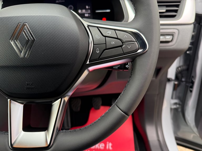 2025 Renault Captur 1.0 TCE 90 Evolution 5dr, UNDER 10 MILES, SEPTEMBER 2028 RENAULT WARRANTY,  H...