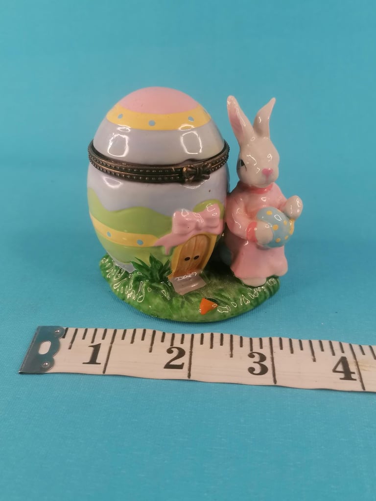 Vintage  Rabbit Trinket box 3-inch height. 