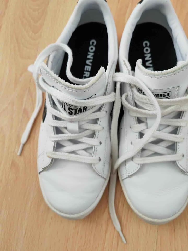 image for Ladies converse trainers size 3