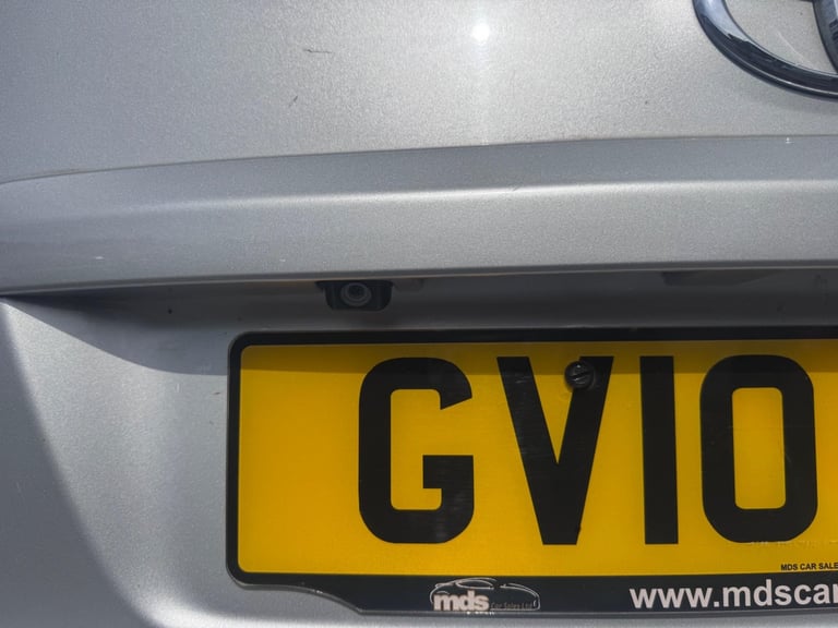 2010 Toyota Avensis 2.2 D-CAT T Spirit Auto Euro 5 4dr SALOON Diesel Automatic