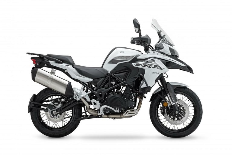 BENELLI TRK502-X ADVENTURE (NEW PRE REG) £5199.OTR PLUS FREE BENELLI LUGGAGE SET