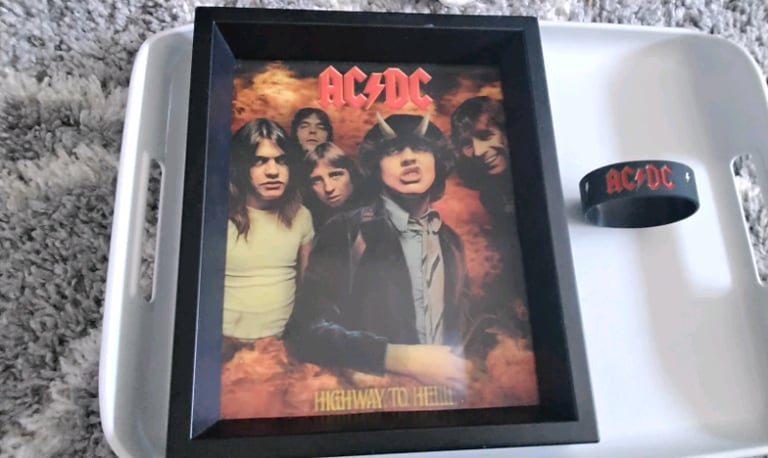 ACDC 3d wall picture heavy Rock cool Inc wrist band 