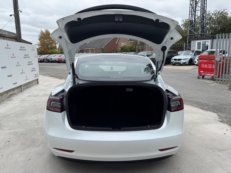 2020 Tesla Model 3 Standard Range Plus Auto RWD 4dr SALOON Electric Automatic