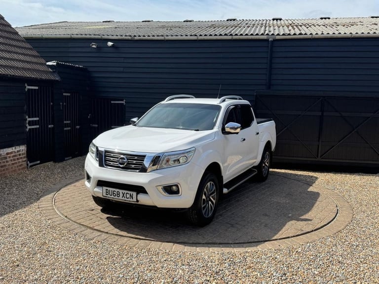 2018 Nissan Navara Double Cab Pick Up Tekna 2.3dCi 190 4WD PICK UP DIESEL Manual