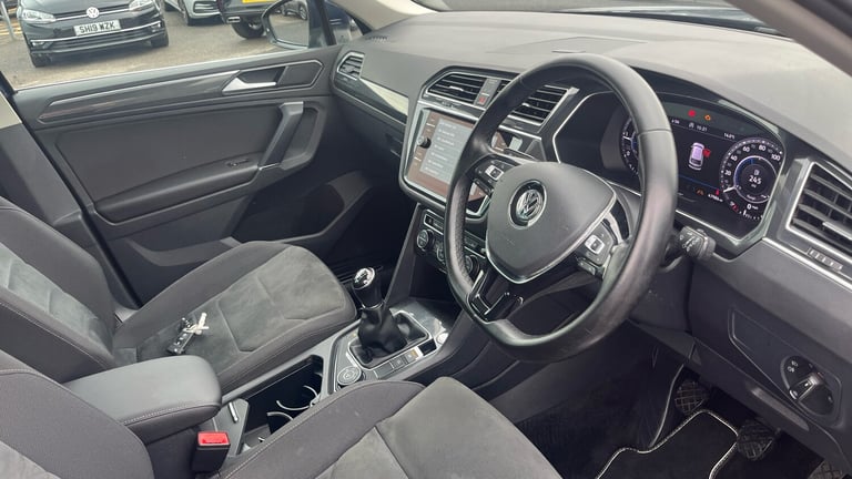 2017 Volkswagen Tiguan 2.0 TDi 150 4Motion SEL 5dr Diesel Estate Estate Diesel Manual