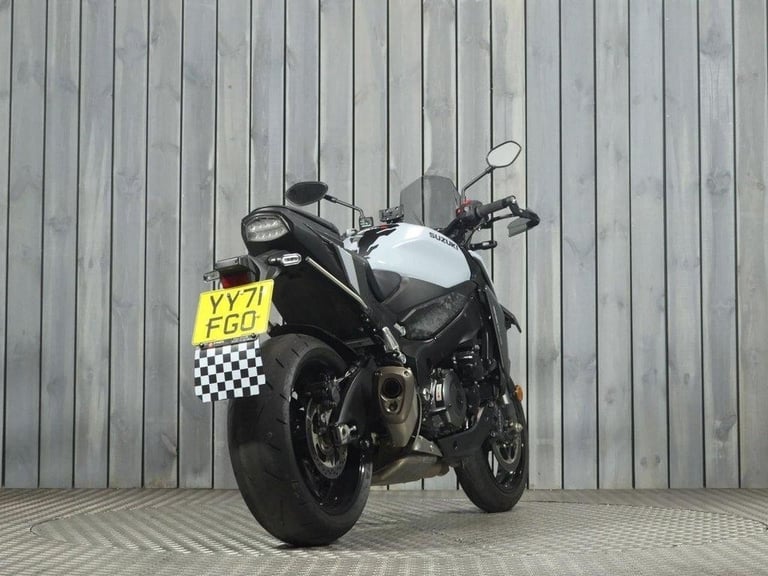 2021 71 SUZUKI GSX-S1000