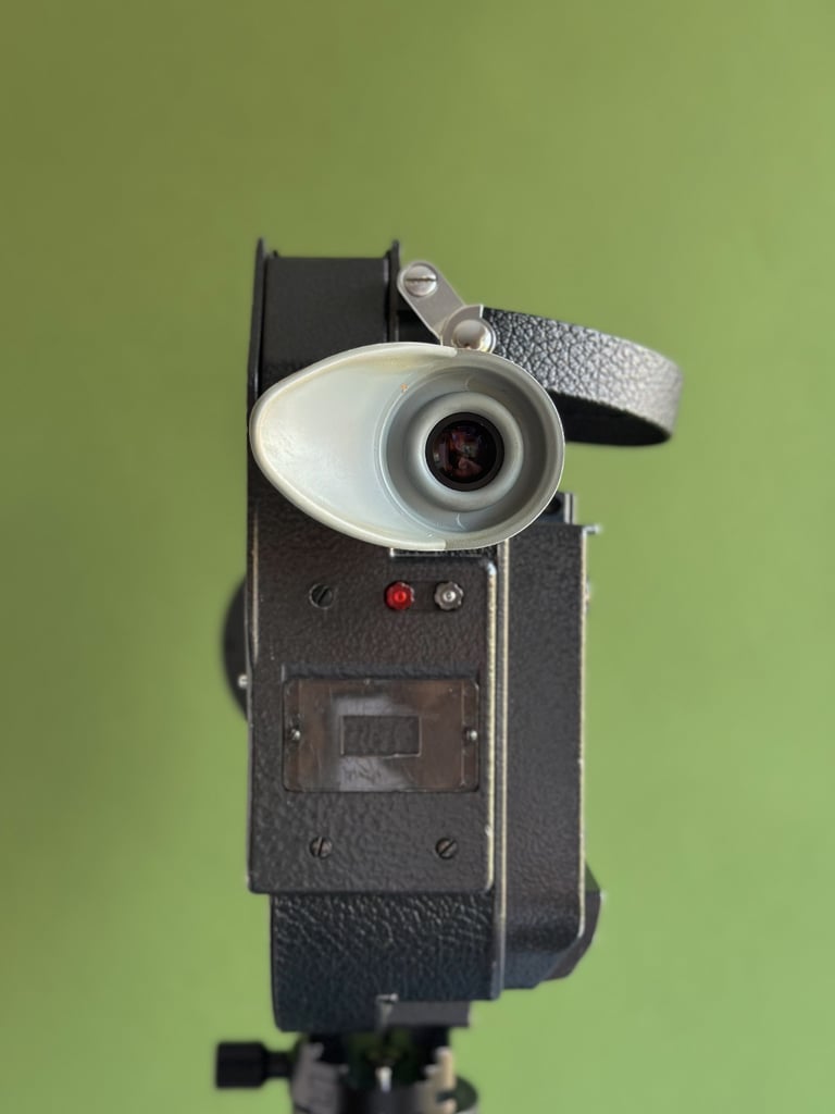 Bolex H16 EL 16mm Cine Camera – Tested & Working