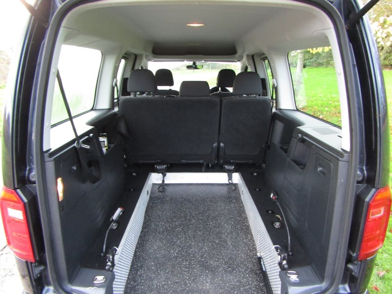 2016 Volkswagen Caddy Maxi Life C20 2.0 TDi WHEELCHAIR ACCESSIBLE DISABLED MOBILITY VEHICLE WAV M...