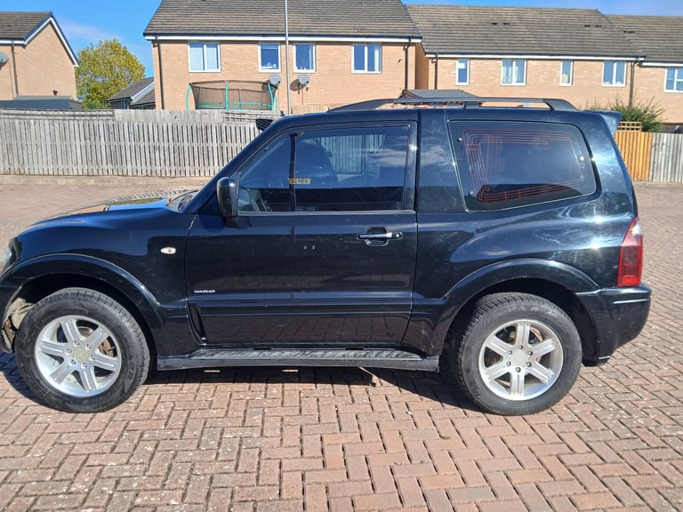 image for Mitsubishi, SHOGUN, Warrior Swb, 2004 3200 (cc), Turbo Diesel 