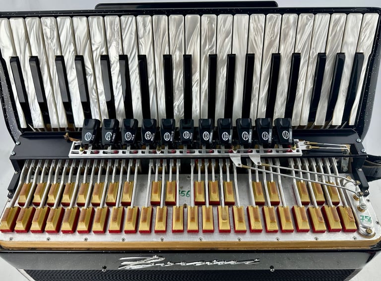 Borsini Vienna K10 - Double Cassotto - 4 Voice Musette Top Quality Italian Piano Accordion