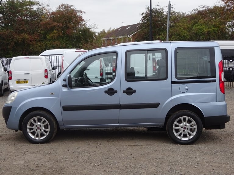 2010 (10) FIAT DOBLO DYNAMIC 1.4 8V PETROL *ONLY 24,000 MILES* (4 SEATS + W/CH)