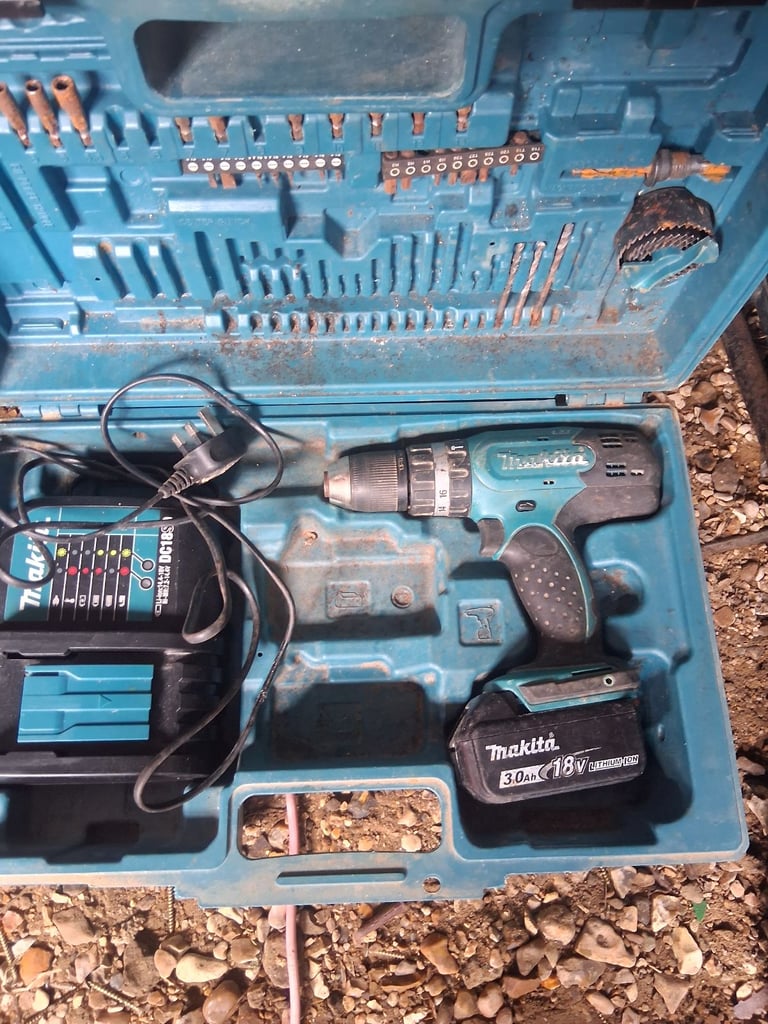 Makita 18v  drill set
