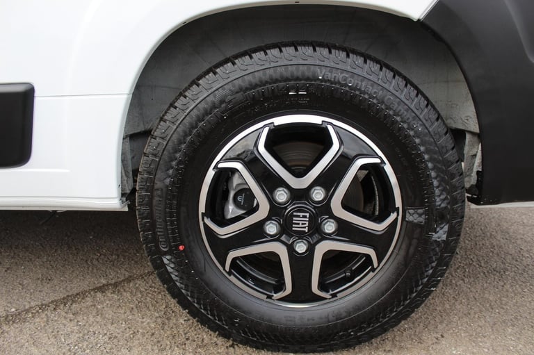 Elddis Autoquest CV40 Magnum GTV DIESEL MANUAL 2025