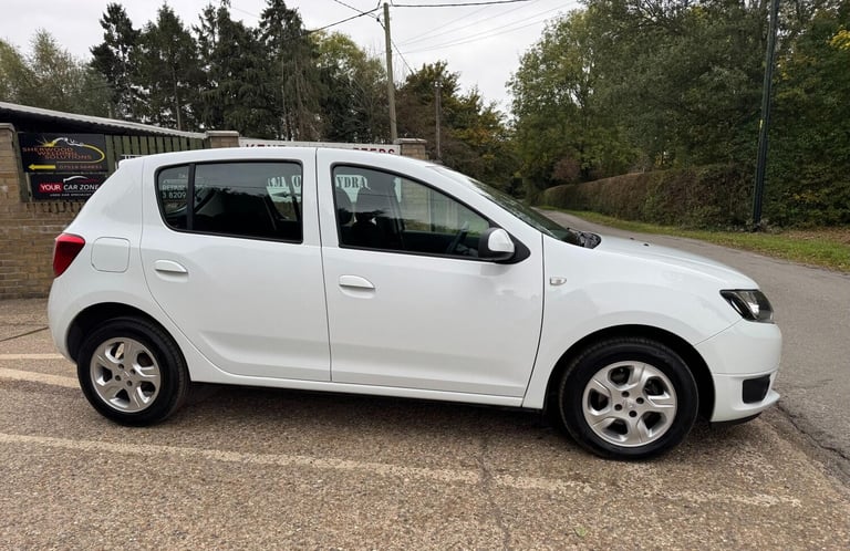 2015 Dacia Sandero 1.5 Dci Laureate Hatchback HATCHBACK Diesel Manual