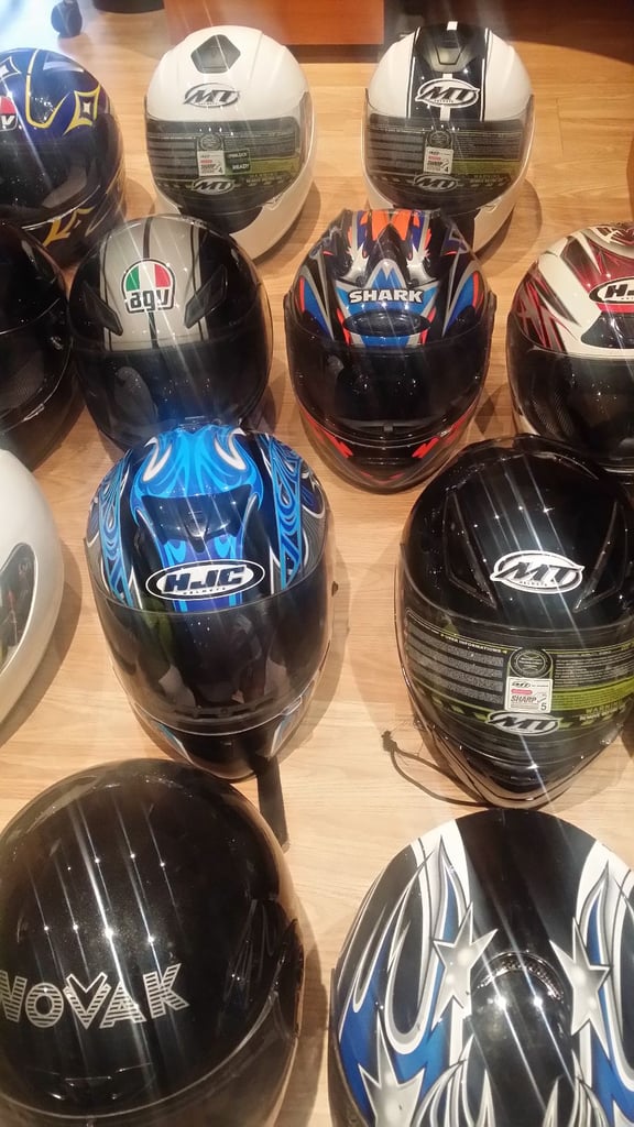 East London Motorcycle Clothing – ALL TYPES – SEE PHOTOS – EAST LONDON - 830