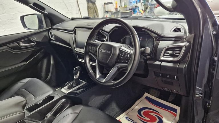 2023 Isuzu D-Max 1.9 V-Cross Double Cab 4x4 Auto Automatic Pick Up Diesel Automatic