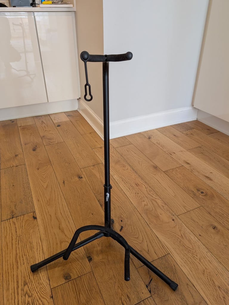 image for Tiger guitar stand 