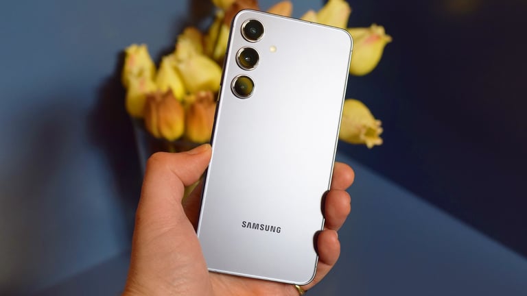 image for Like New Used Samsung Galaxy S24 Unlocked One Year Warranty  