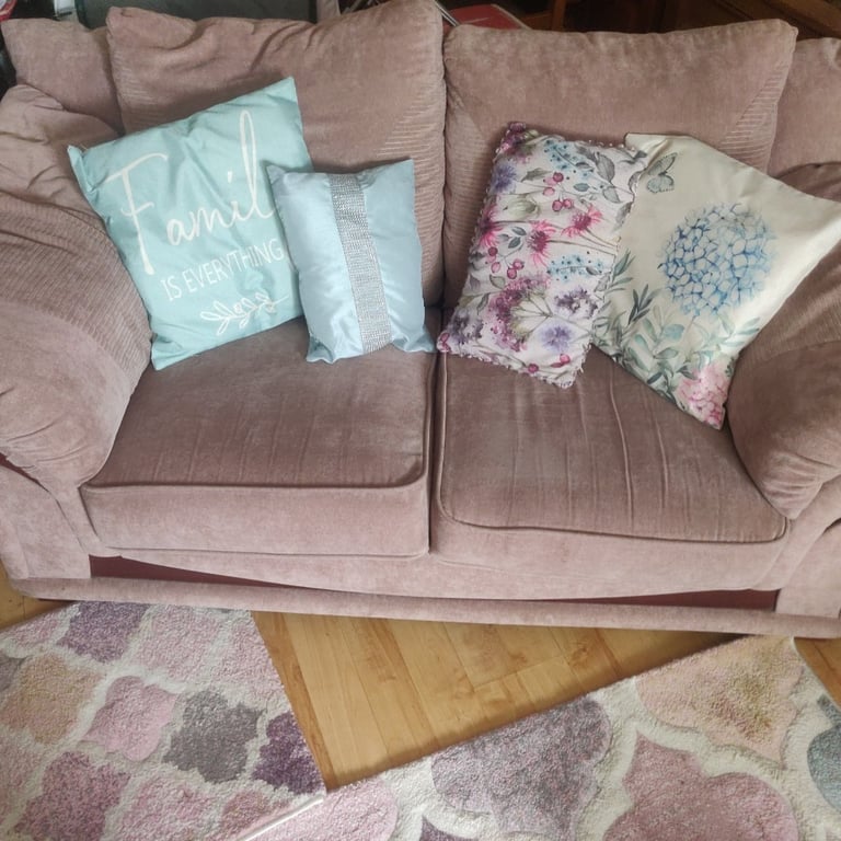 Luxury 2 seater settee 