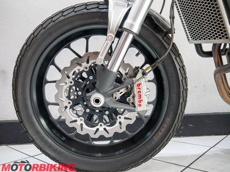 2019 (19) CCM Spitfire Flat Tracker - FSH & Brembo performance upgrade!!