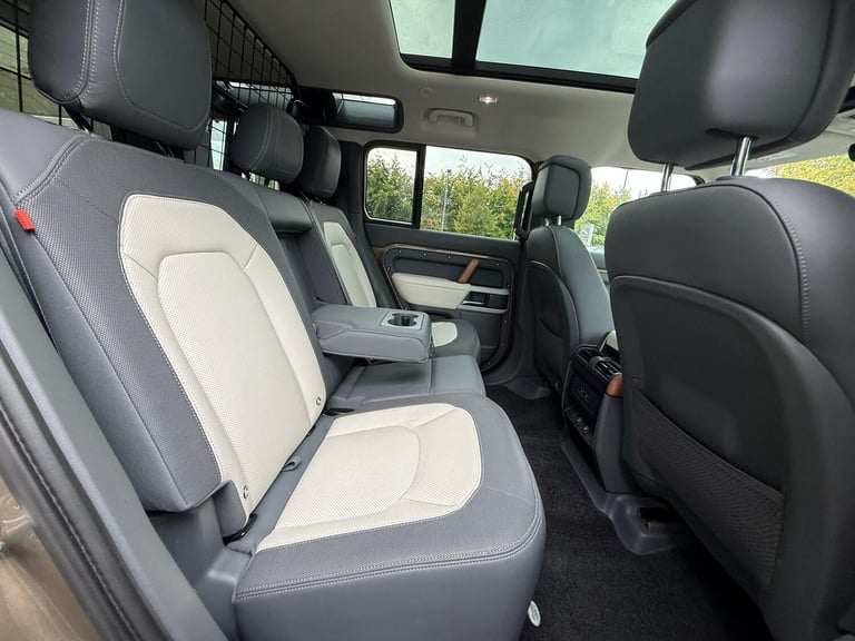 2022 Land Rover Defender 110 2.0 P400e 15.4kWh X-Dynamic HSE SUV 5dr Petrol Plug-in Hybrid Auto 4...