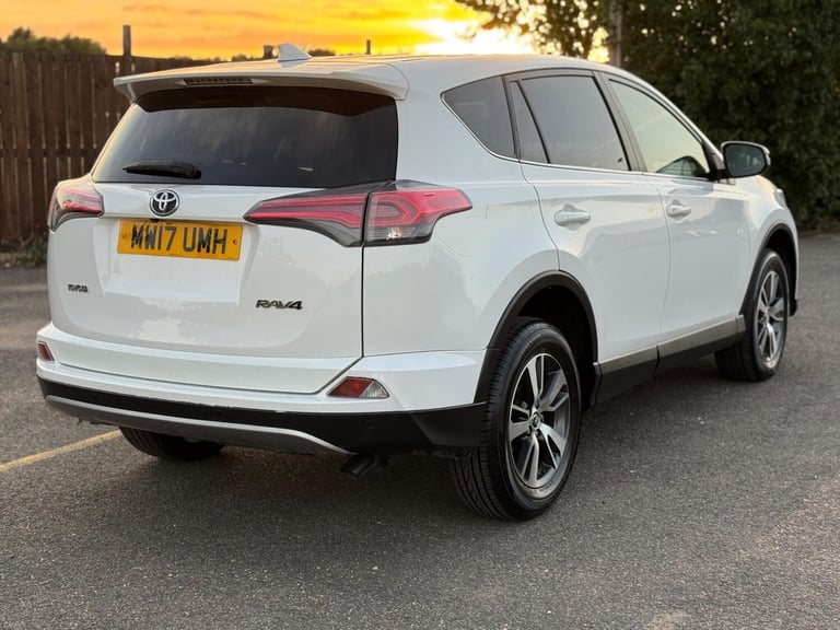 2017 Toyota RAV4 2.0 D-4D Business Edition Plus Euro 6 (s/s) 5dr (Safety Sense, Nav) ESTATE Diese...