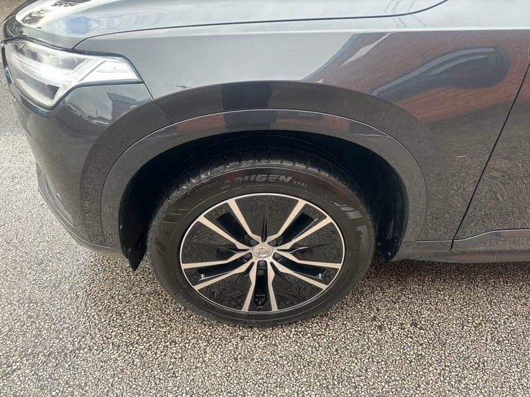 2020 Volvo XC90 2.0 B5 MHEV Momentum SUV 5dr Petrol Hybrid Auto 4WD Euro 6 (s/s) (250 ps) Automatic