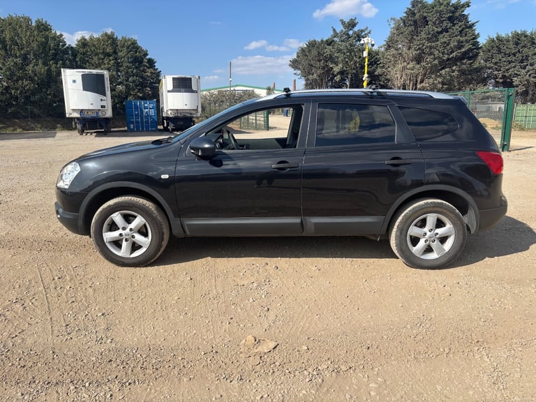 2009 Nissan Qashqai+2 1.6 Visia 5dr HATCHBACK Petrol Manual