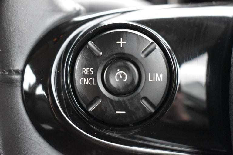 2019 MINI Hatch 1.5 Cooper Exclusive II 5dr Auto HATCHBACK PETROL Automatic