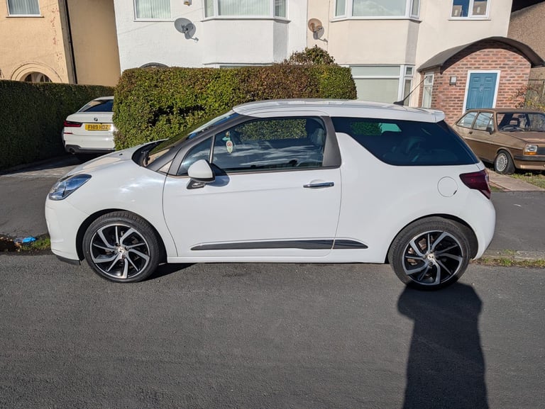 DS, DS 3, Hatchback, 2015, Manual, 1199 (cc), 3 doors