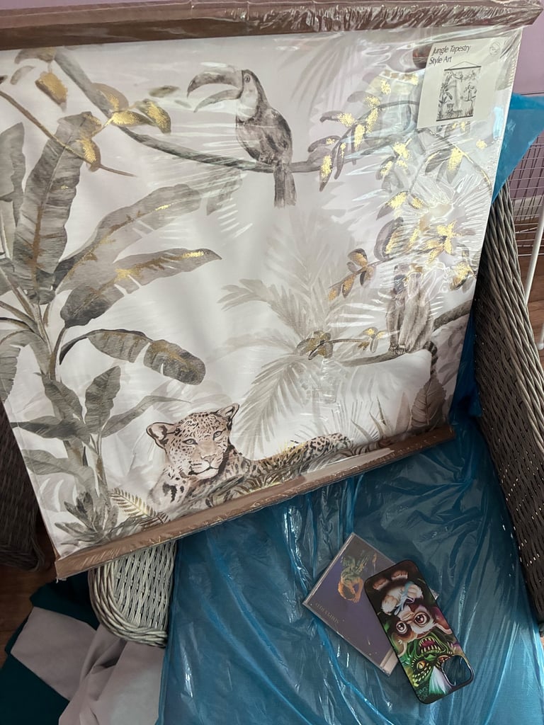 New hanging no offer animals 