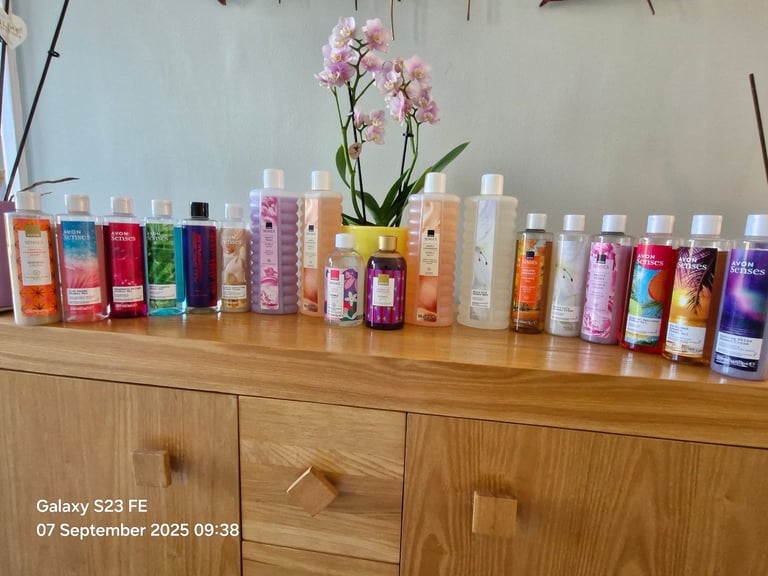 image for New Avon Items £1 Each