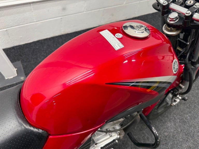 YAMAHA YBR125 - ONLY 7694 MILES! - LONG MOT - LEARNER BIKE 