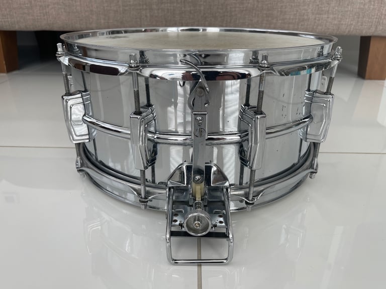 Vintage 70’s  Ludwig 411 14x6.5 Super Sensitive Snare Drum
