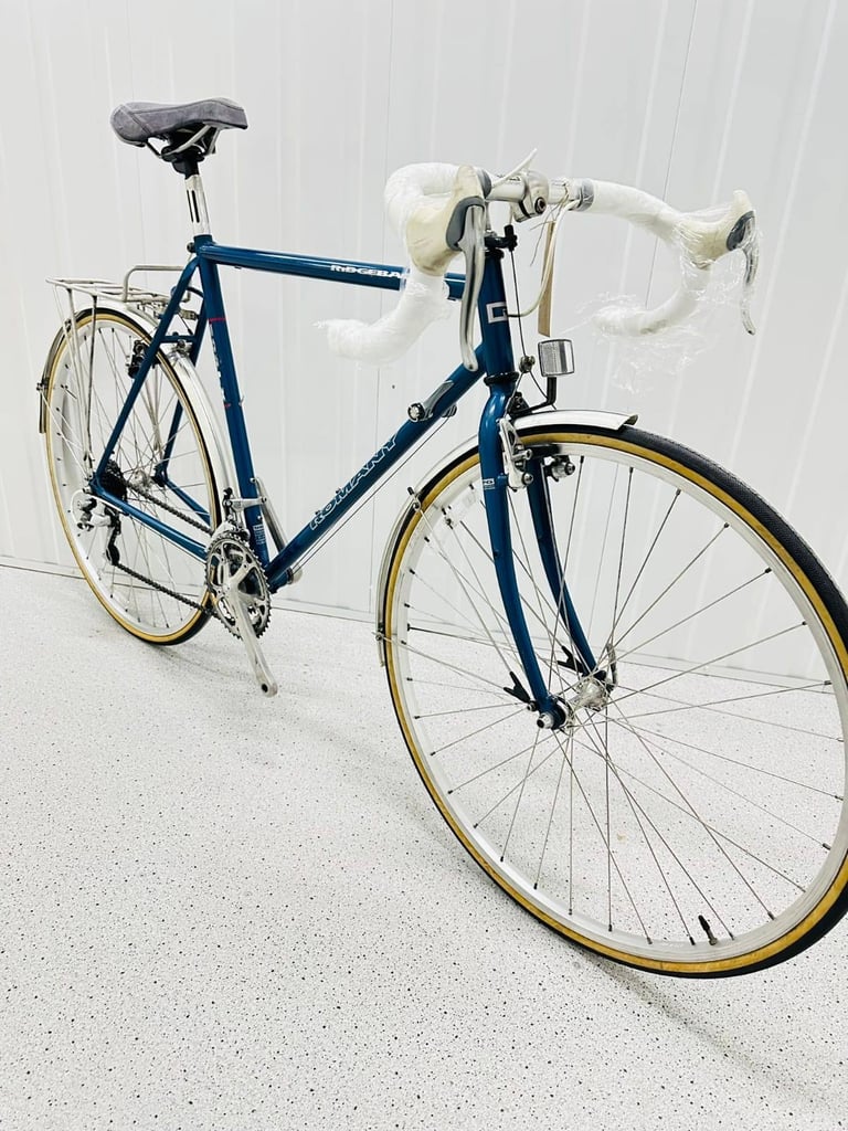 15  RIDGEBACK Size/54 cm Fully Serviced Road Bike Warranty