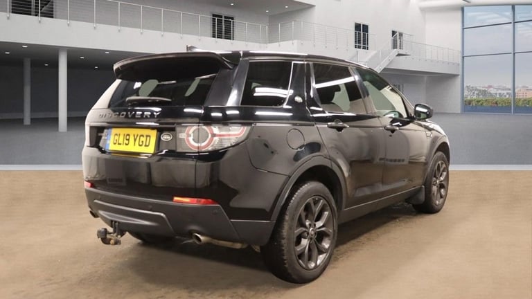 2019 Land Rover Discovery Sport 2.0 TD4 Landmark SUV 5dr Diesel Auto 4WD Euro 6 (s/s) (180 ps) ES...