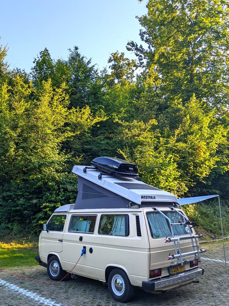 VW T25 Campervan – Great Condition!