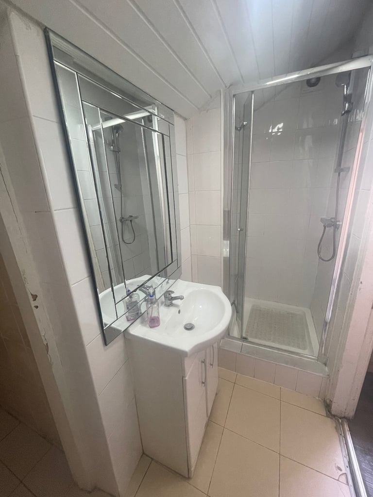 Large Double Room to rent 