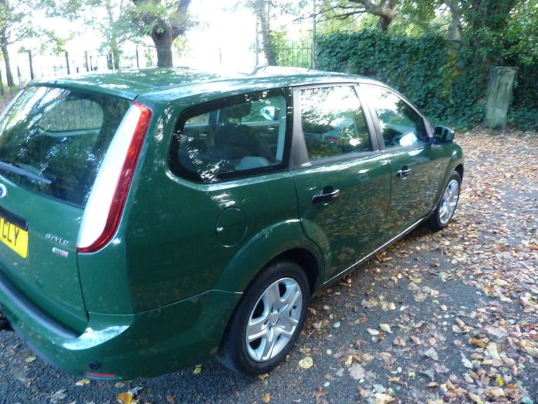 Ford, FOCUS, Estate, 2011, Manual, 1560 (cc), tow bar