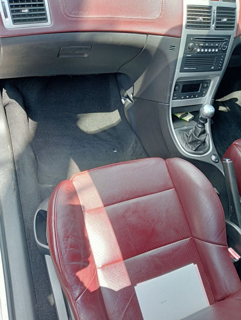 Peugeot, 307, Convertible, 2006, Manual, 1997 (cc), 2 doors