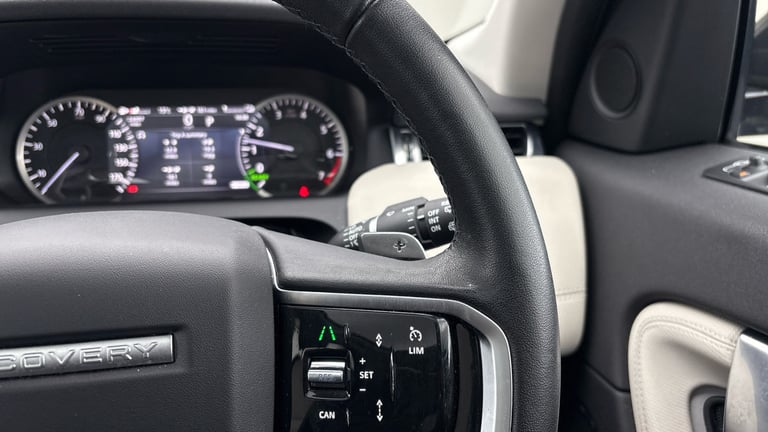 2023 Land Rover Discovery Sport 1.5 P300e 12.2kWh R-Dynamic SE SUV 5dr Petrol Plug-in Hybrid Auto...
