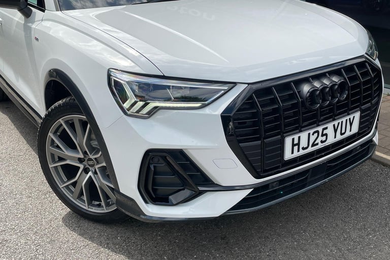 2025 Audi Q3 1.5 TFSI CoD 35 Black Edition SUV 5dr Petrol S Tronic Euro 6 (s/s) (150 ps) ESTATE P...