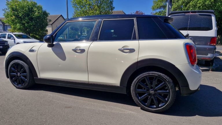 Mini Hatchback 1.5 Cooper 5dr Petrol