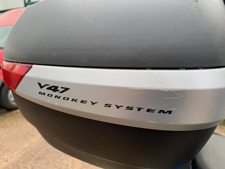 2007 Triumph Tiger 1050 ADVENTURE STYLE MOTORCYCLE WITH IMPECCABLE S/HISTORY 