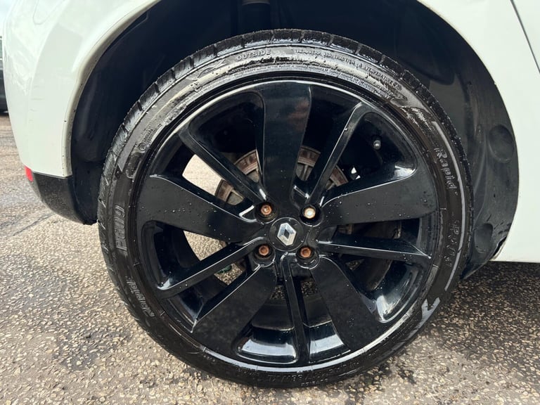 2015 Renault Clio 1.5 dCi Dynamique S Nav Auto Euro 6 5dr HATCHBACK Diesel Automatic