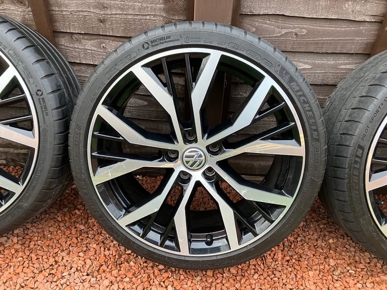 VW Santiago 19" alloy wheels with Michelin tyres