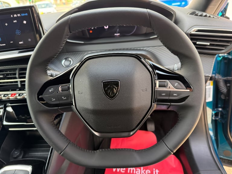 2025 Peugeot 2008 1.2 PureTech Allure 5dr ONLY 710 MILES, MAY 2028 WARRANTY,  HATCHBACK Petrol Ma...