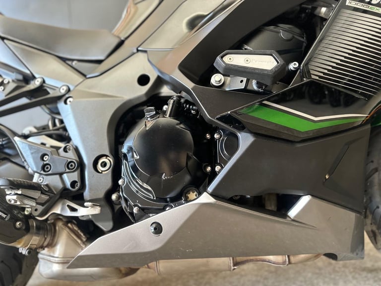 STUNNING ONE OWNER 2022/22 KAWASAKI NINJA 1000 SX PERFORMANCE MOTORCYCLE 