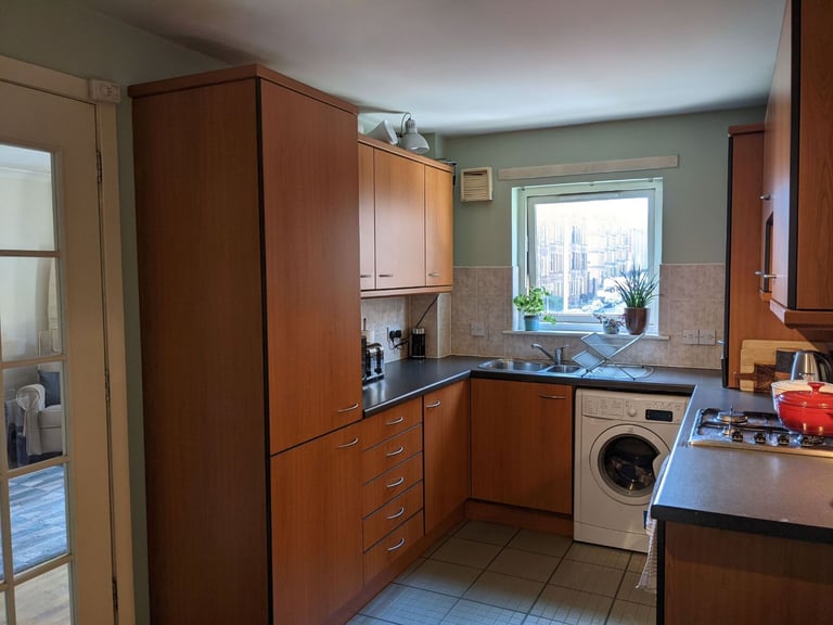 2 bed flat on Apsley Street, Partick
